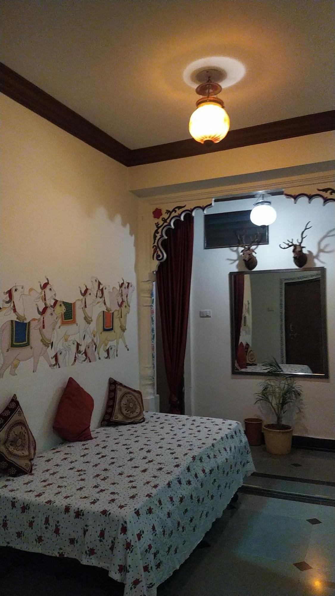 Black Pepper Home Stay Udaipur Luaran gambar