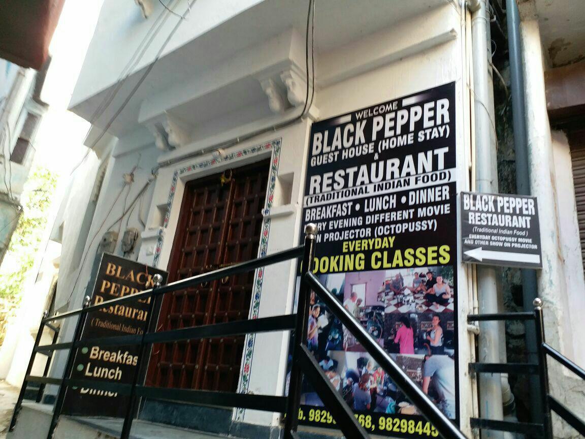 Black Pepper Home Stay Udaipur Luaran gambar