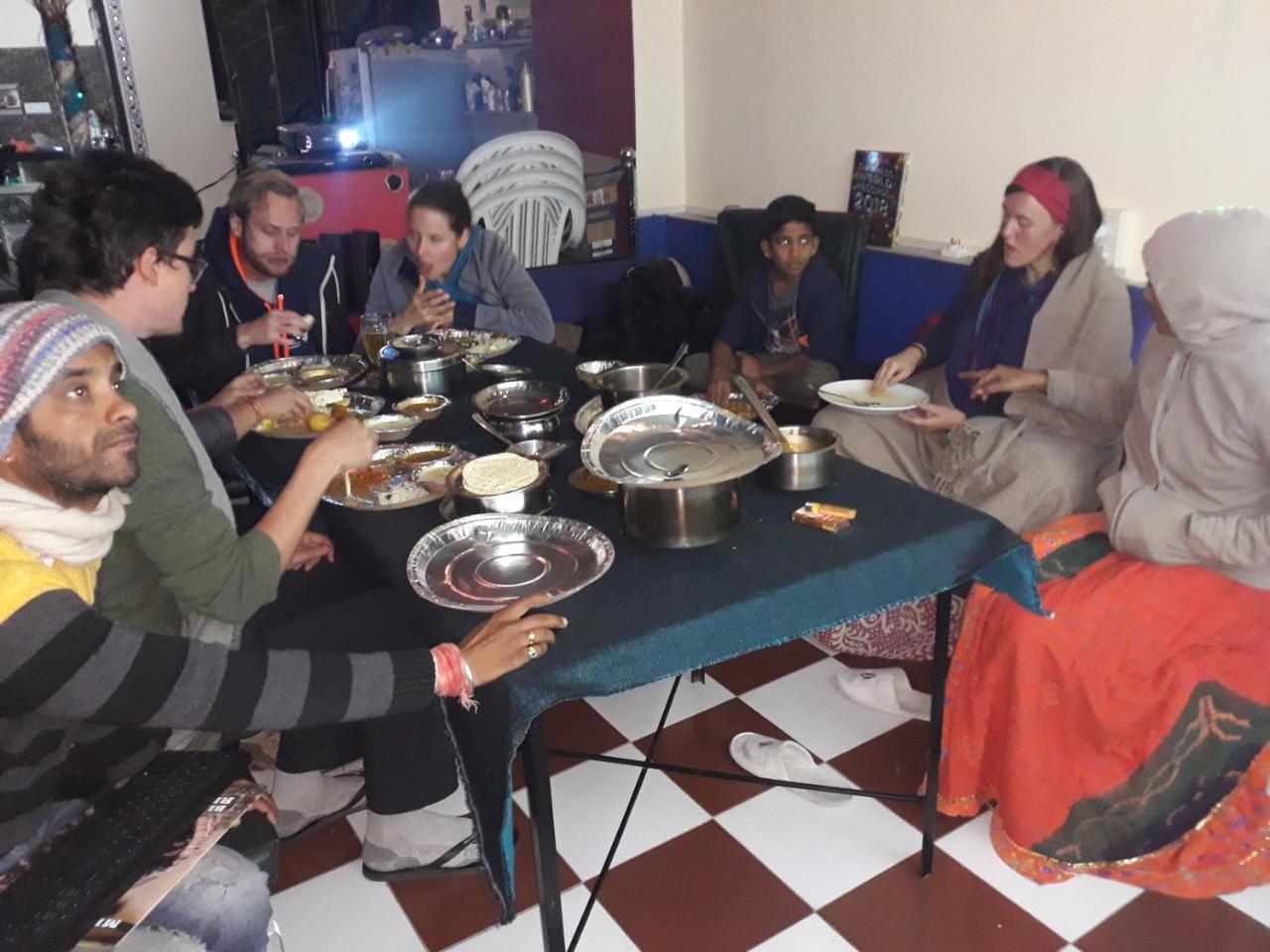 Black Pepper Home Stay Udaipur Luaran gambar